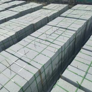 荆门 芝麻白1.8公分火烧300*600地铺，清仓大甩卖