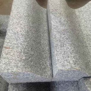 荆门芙蓉白S型拉丝面路沿石