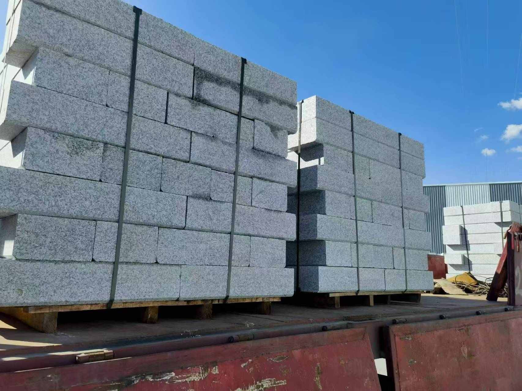 荆门 路沿石装车出货