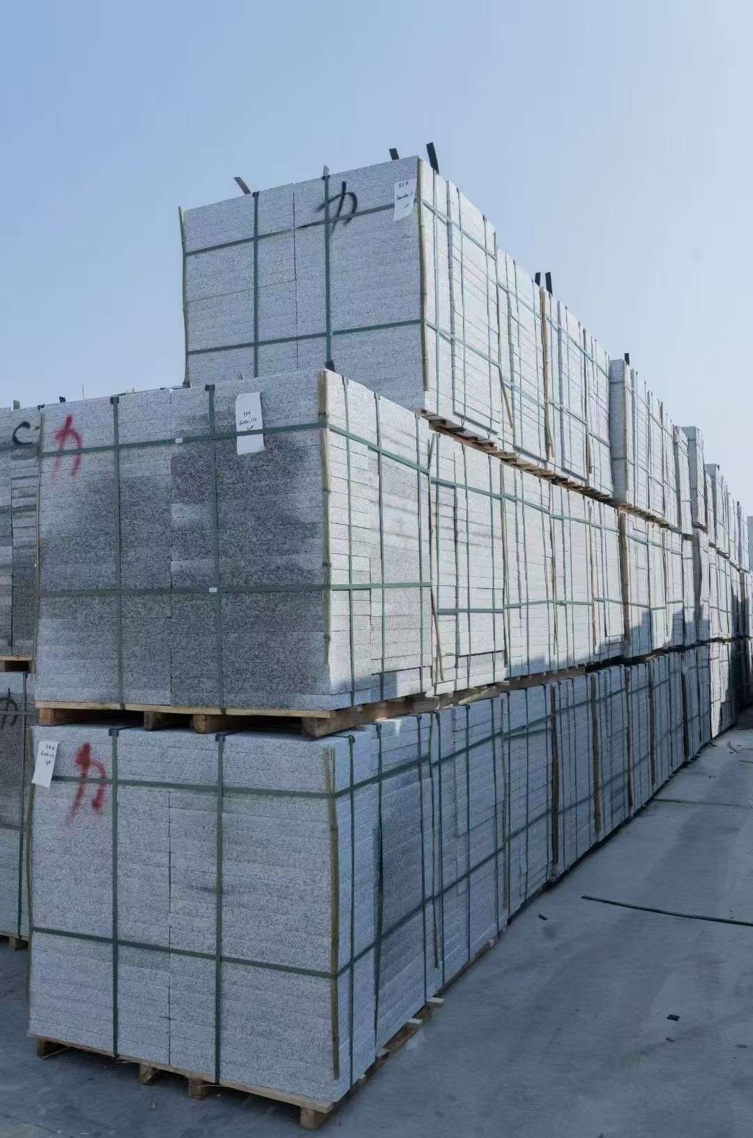 荆门 芙蓉白、大花白、小白花荔枝面成品地铺石