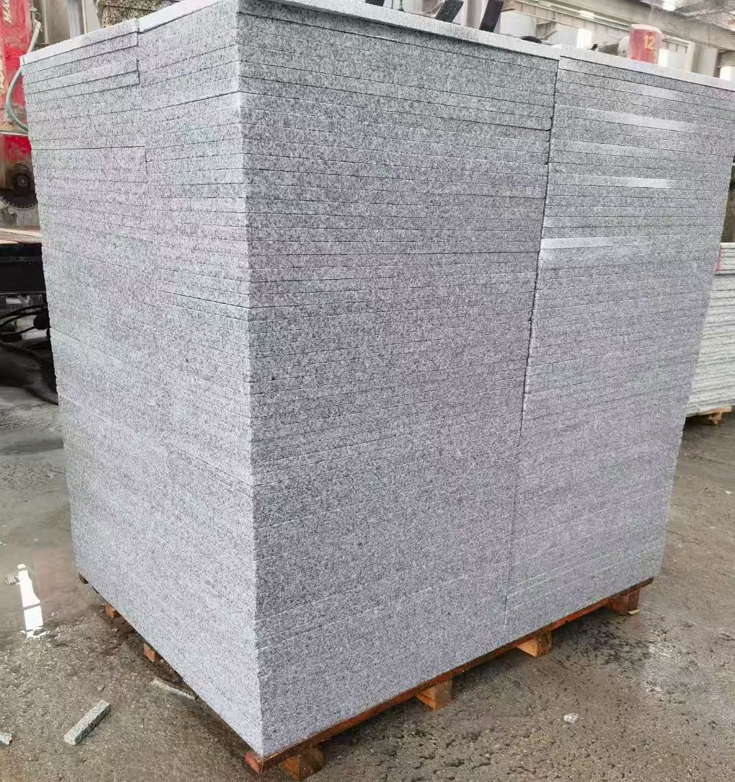 荆门 火烧面地铺石，街道广场园林市政工程板，1.8~5.0厚均有现货