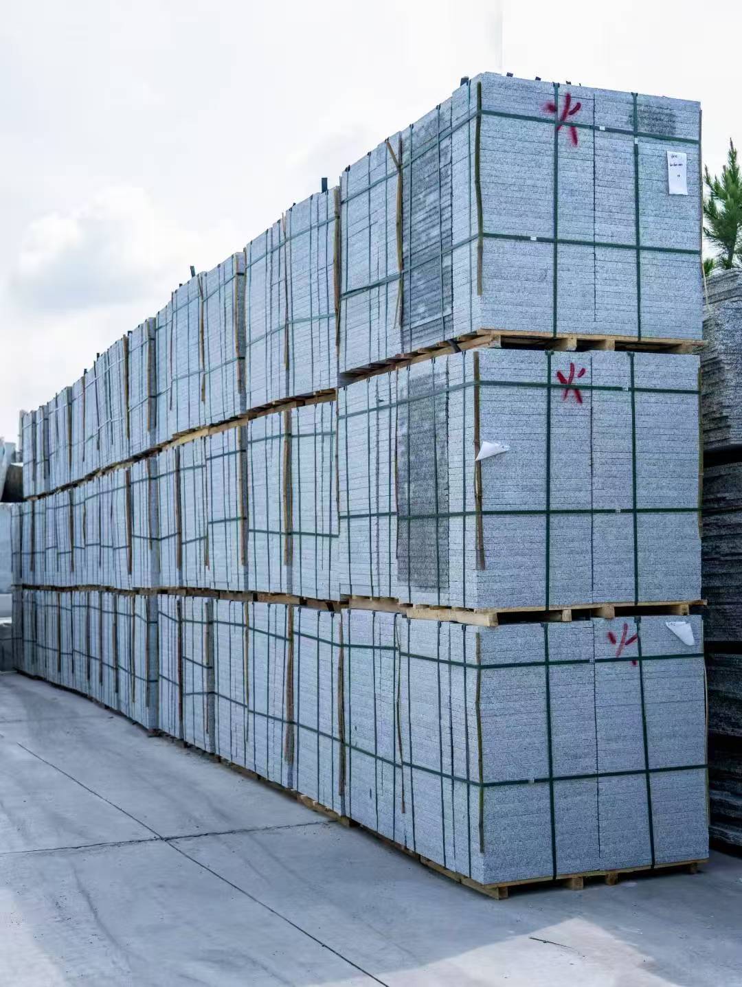 荆门 芙蓉白3公分火烧地铺成品300*600