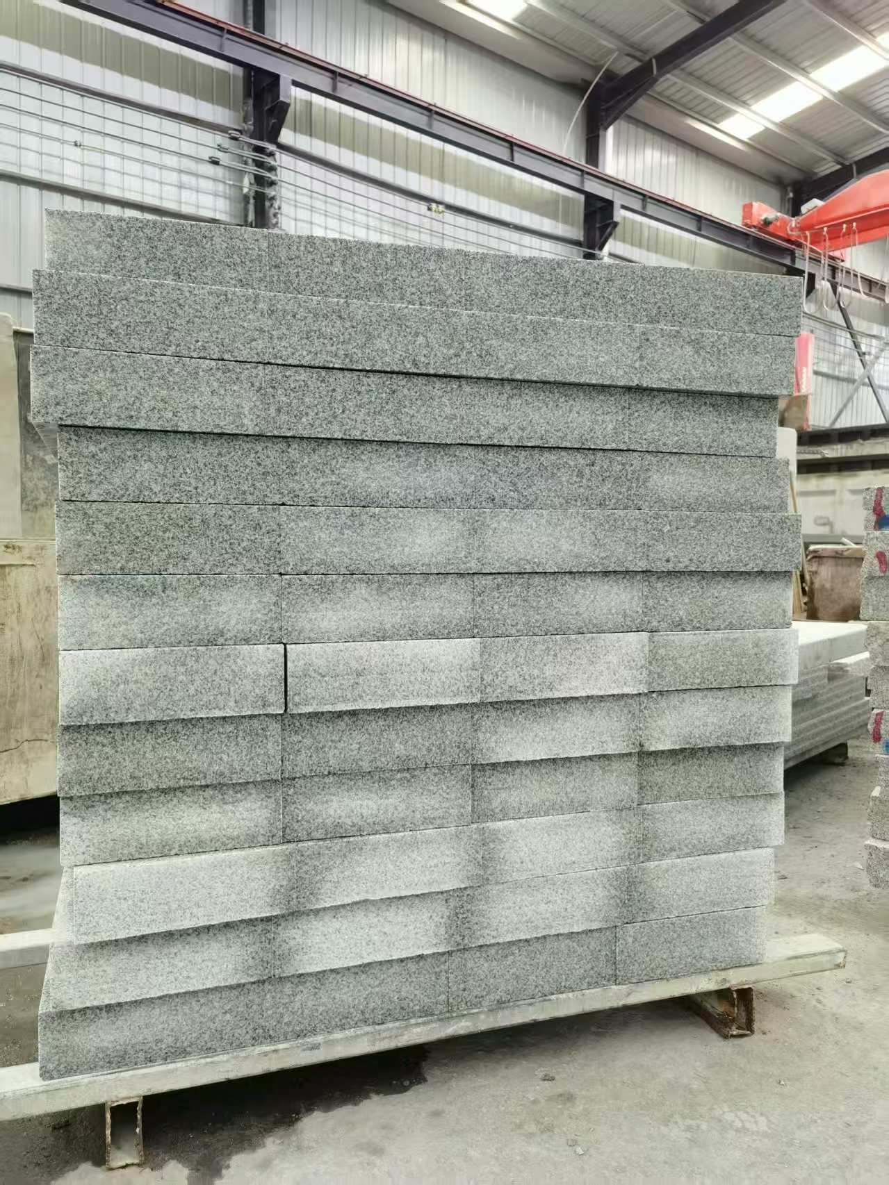 荆门 芝麻白10公分300*600广场地铺，A料定制，尺寸标准，厚薄均匀