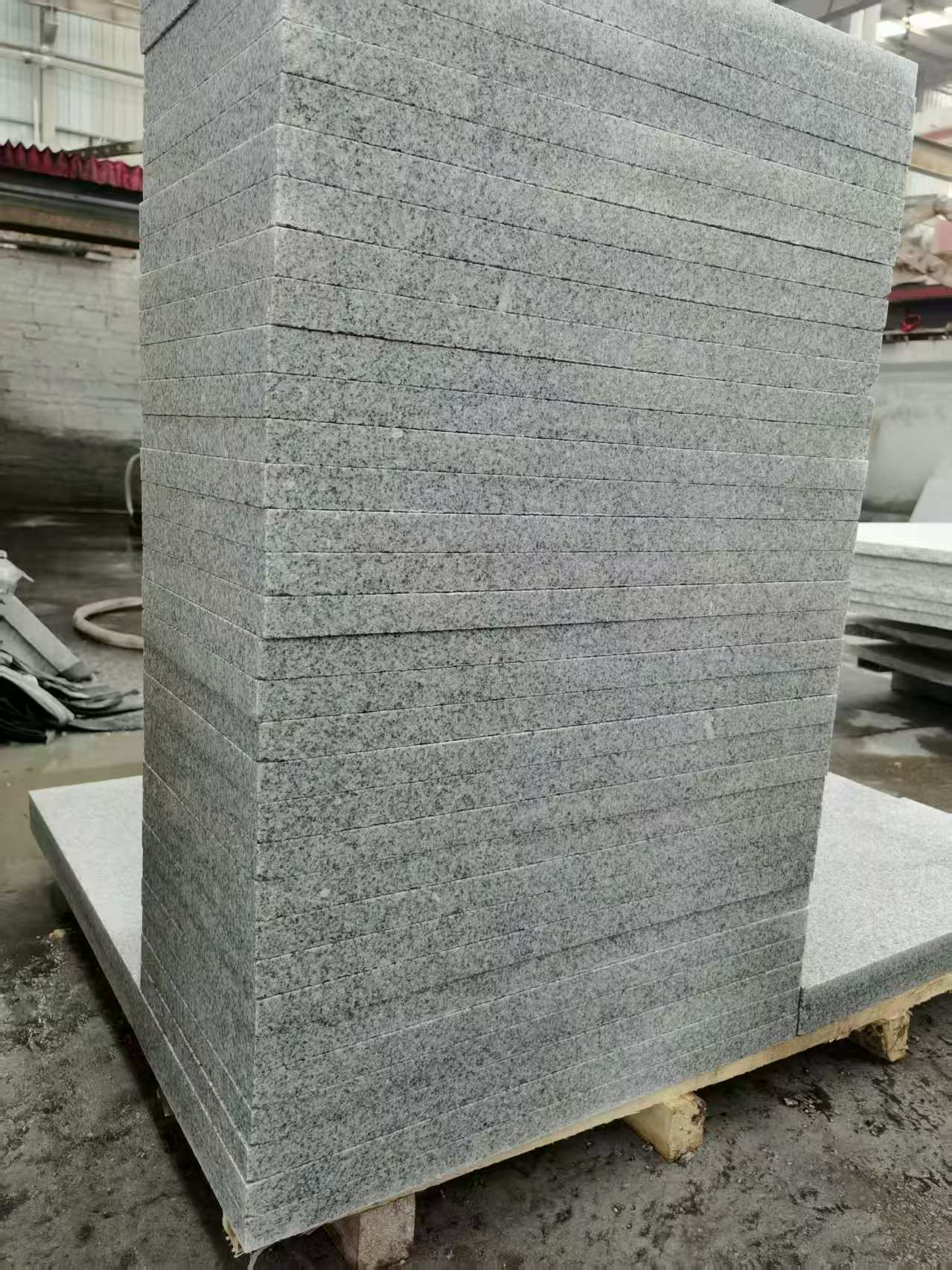 荆门 花岗岩 地铺成品300*600，尺寸标准、厚薄均匀